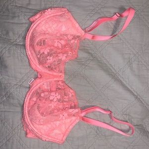 Victoria’s Secret bra